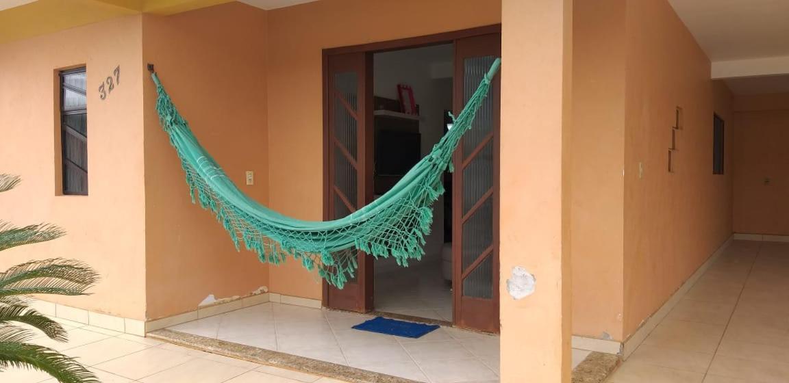 Casa 02 Dorm Na Rua Salmao Villa Bombinhas Buitenkant foto