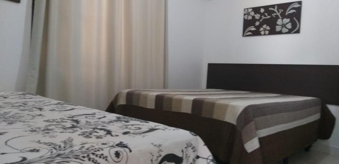 Casa 02 Dorm Na Rua Salmao Villa Bombinhas Buitenkant foto