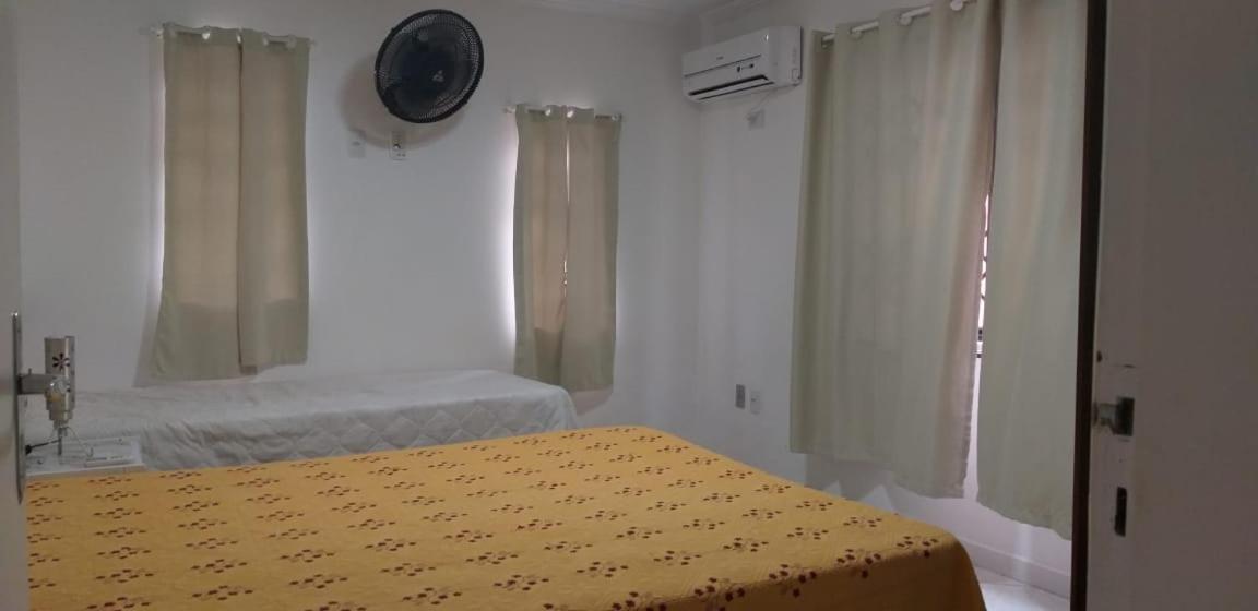 Casa 02 Dorm Na Rua Salmao Villa Bombinhas Buitenkant foto