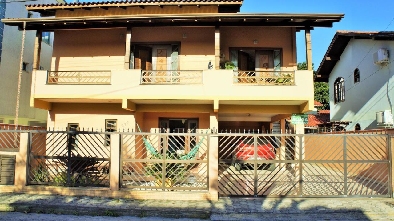 Casa 02 Dorm Na Rua Salmao Villa Bombinhas Buitenkant foto