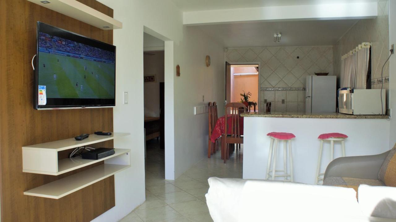 Casa 02 Dorm Na Rua Salmao Villa Bombinhas Buitenkant foto