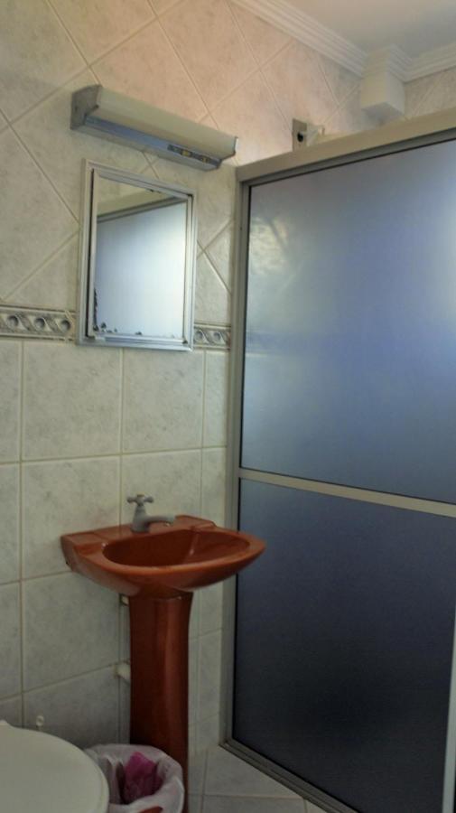 Casa 02 Dorm Na Rua Salmao Villa Bombinhas Buitenkant foto